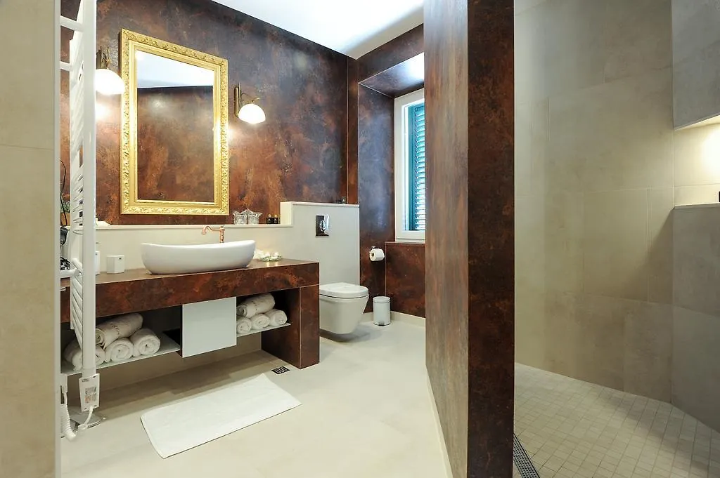Silver & Gold Luxury Rooms Zadar