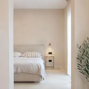 Hotel Lo͝or Luxury Retreat