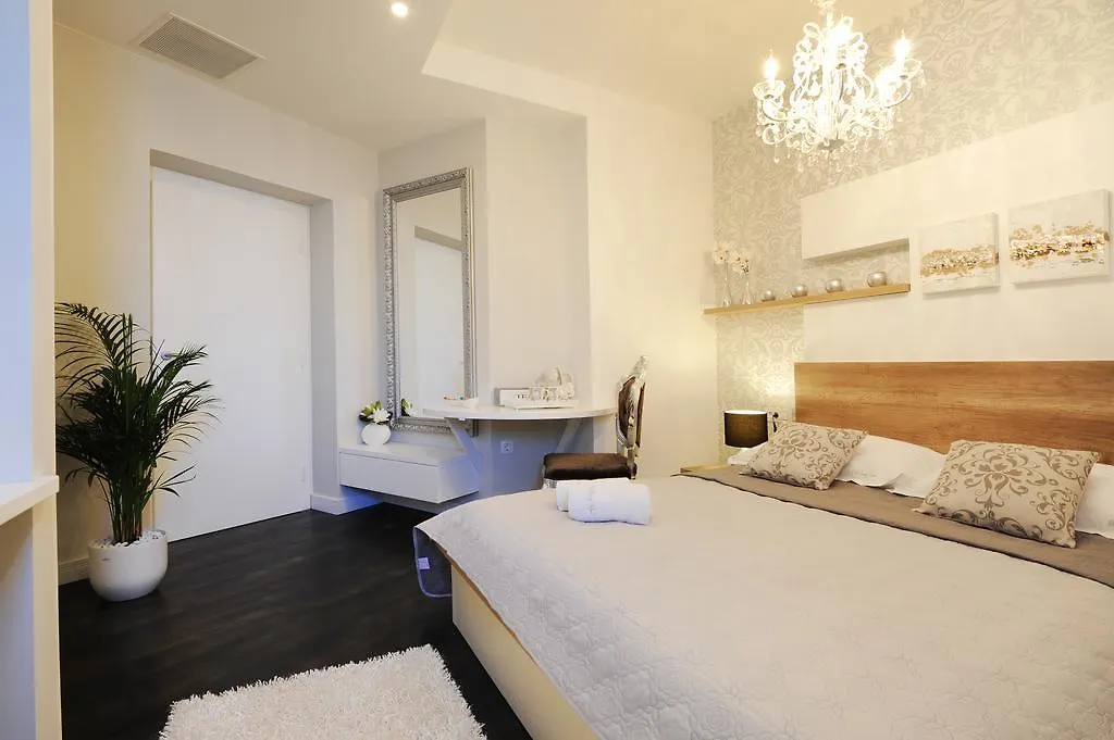 Silver & Gold Luxury Rooms Zadar Croatia