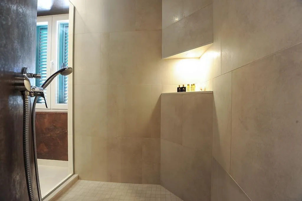 Silver & Gold Luxury Rooms Zadar Guest house
